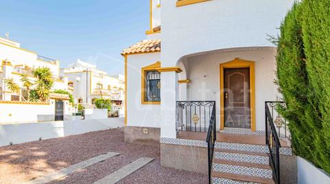 Foto 2 de Casa adosada en venda a Calle Limero, 195, Desamparados - Hurchillo - Torremendo, Alicante