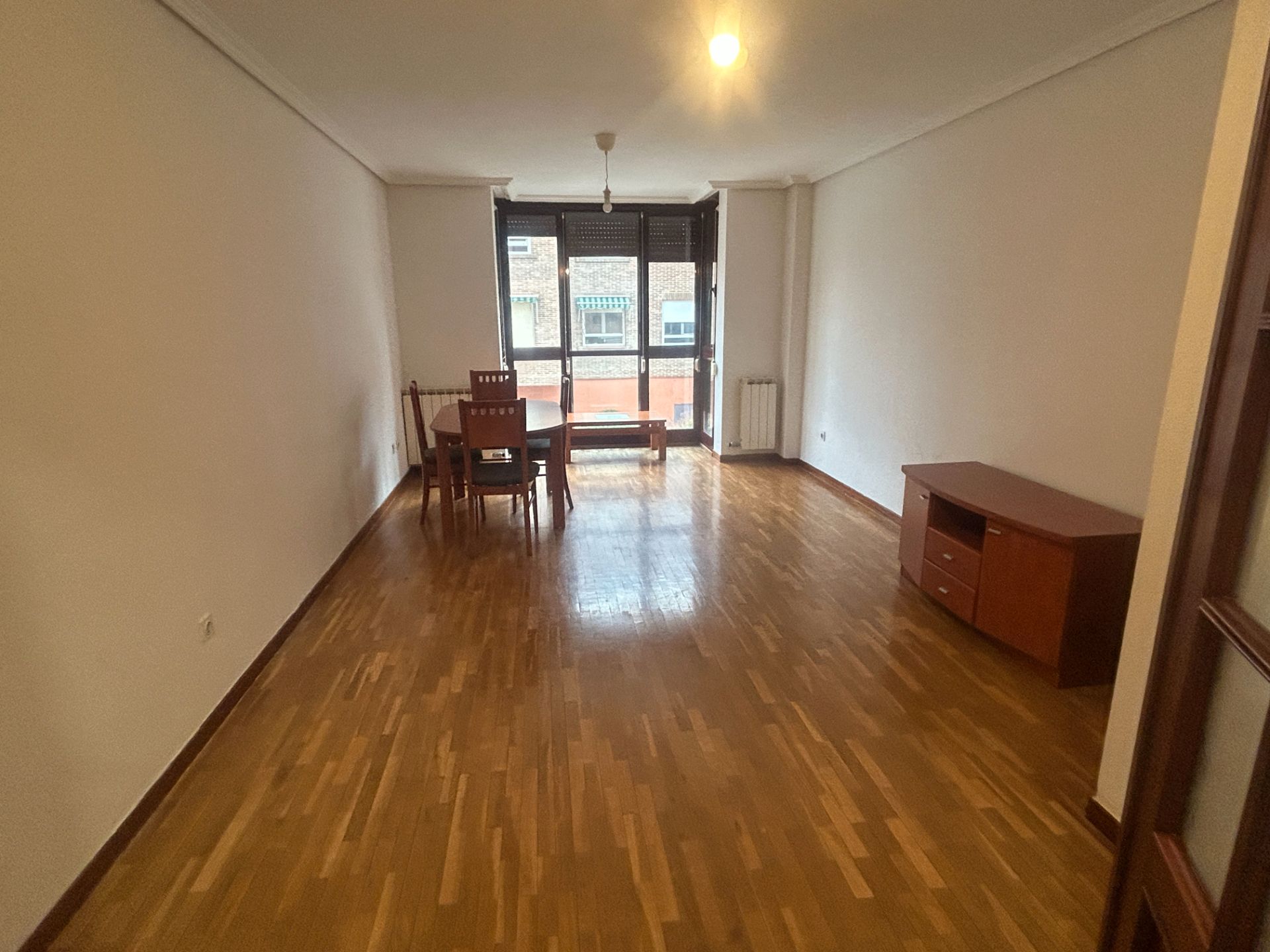 Living room of Flat for sale in Laguna de Duero  with Heating, Parquet flooring and Storage room