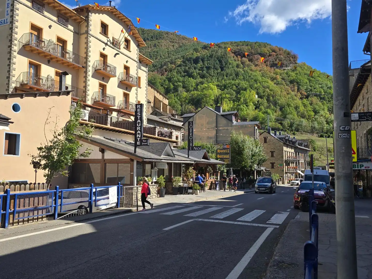 Vista exterior de Pis en venda en Broto, Huesca