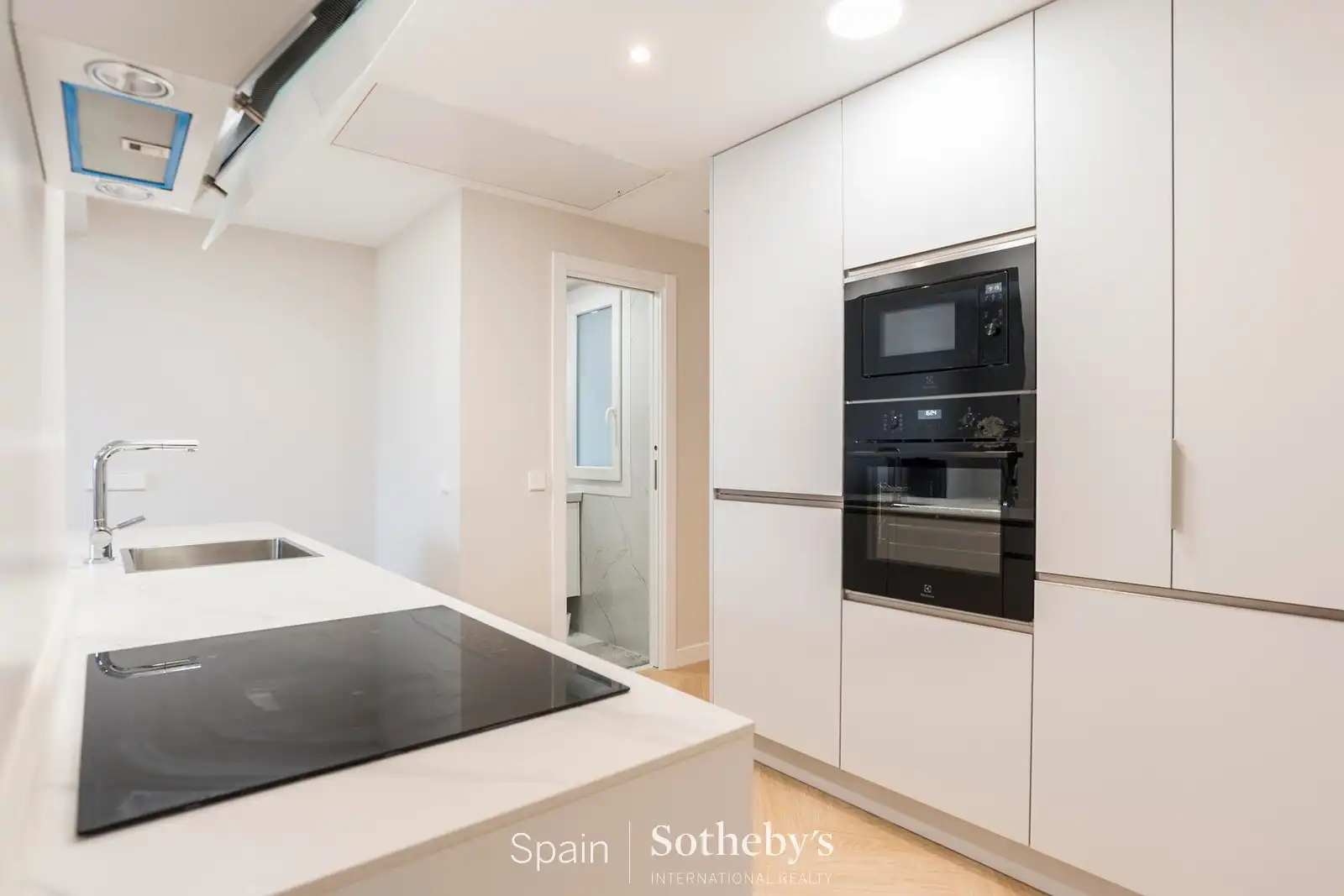 Cuina de Apartament en venda en Madrid amb Aire condicionat, Calefacció i Traster
