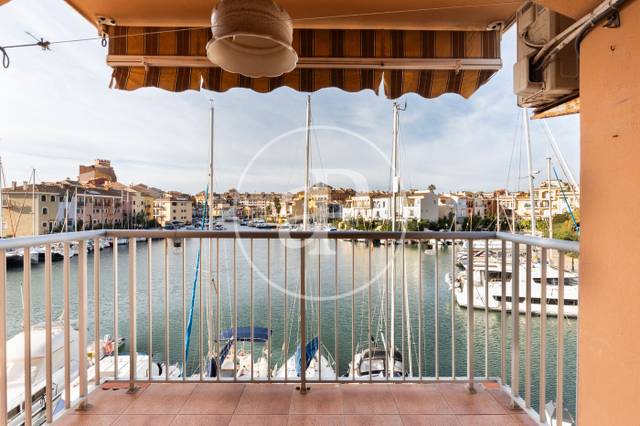 Piso en Venta en Port Saplaya