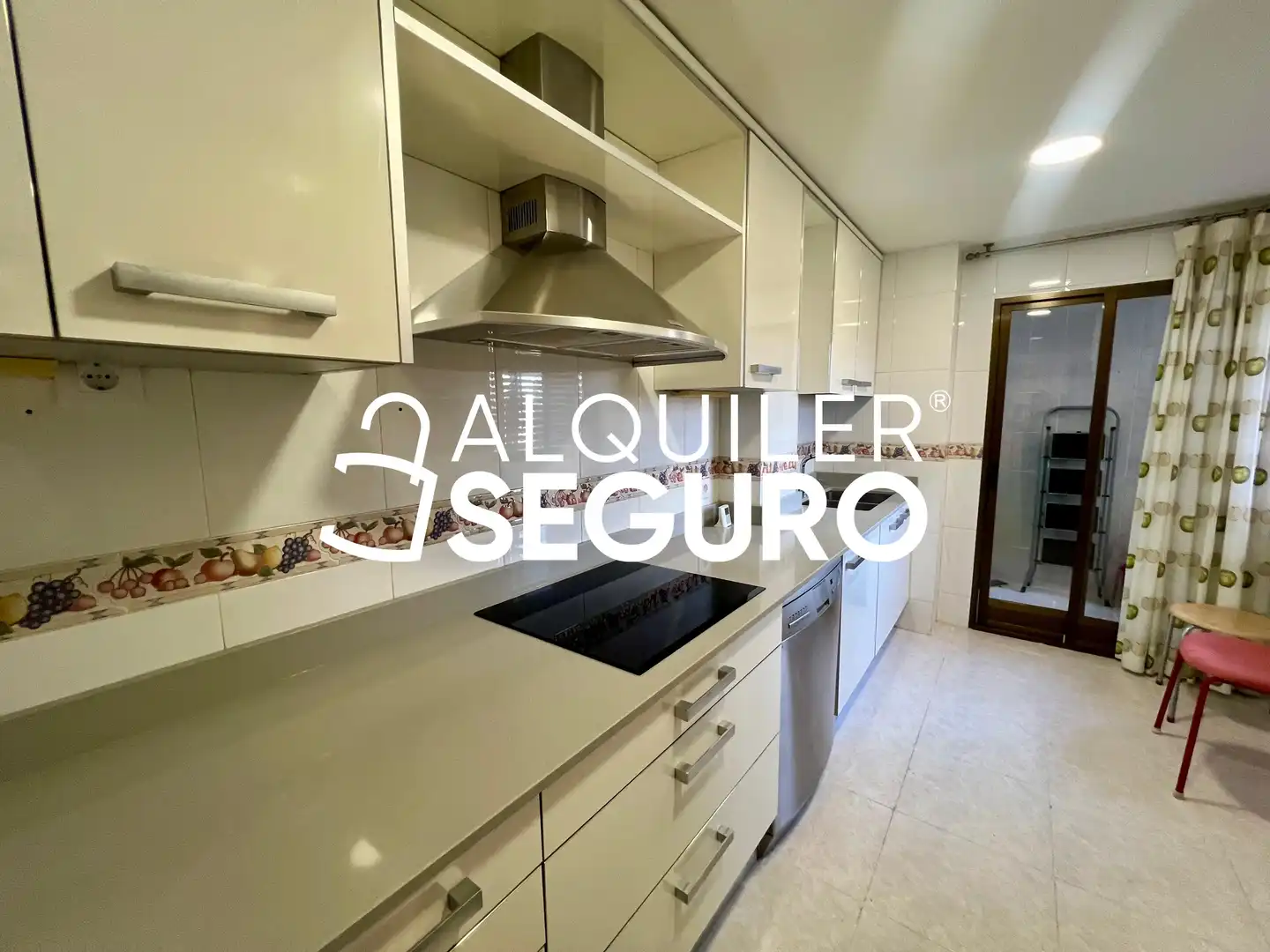 Kitchen of Flat for rent in Madrid  with Air Conditioner, Heating and Terrace