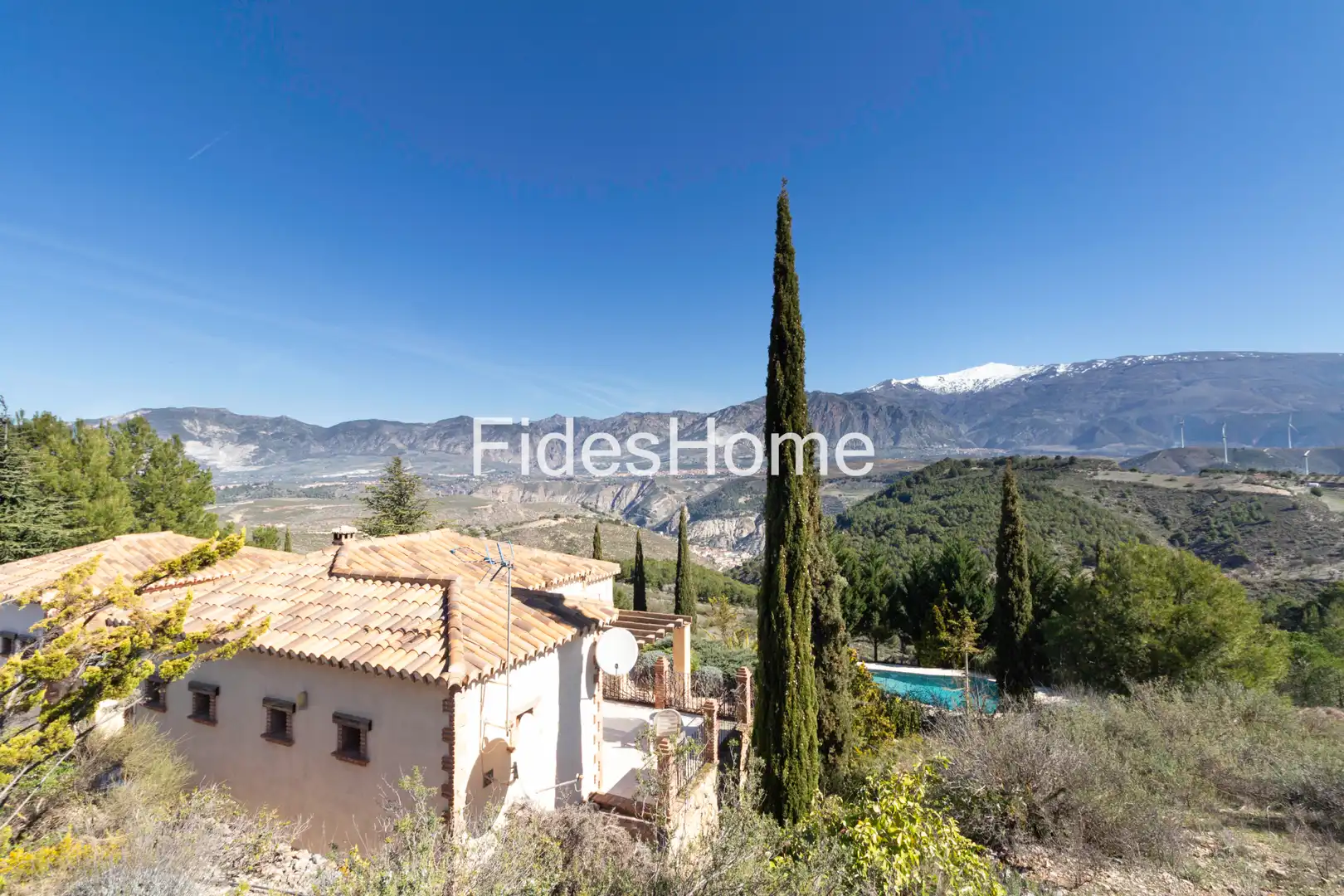 Vista exterior de Finca rústica en venda en Villamena amb Aire condicionat, Calefacció i Jardí privat