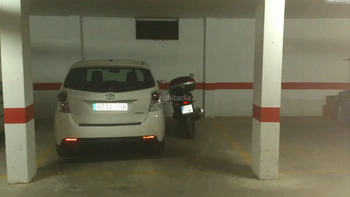 Aparcament en venda a Calle Sábalo 14
