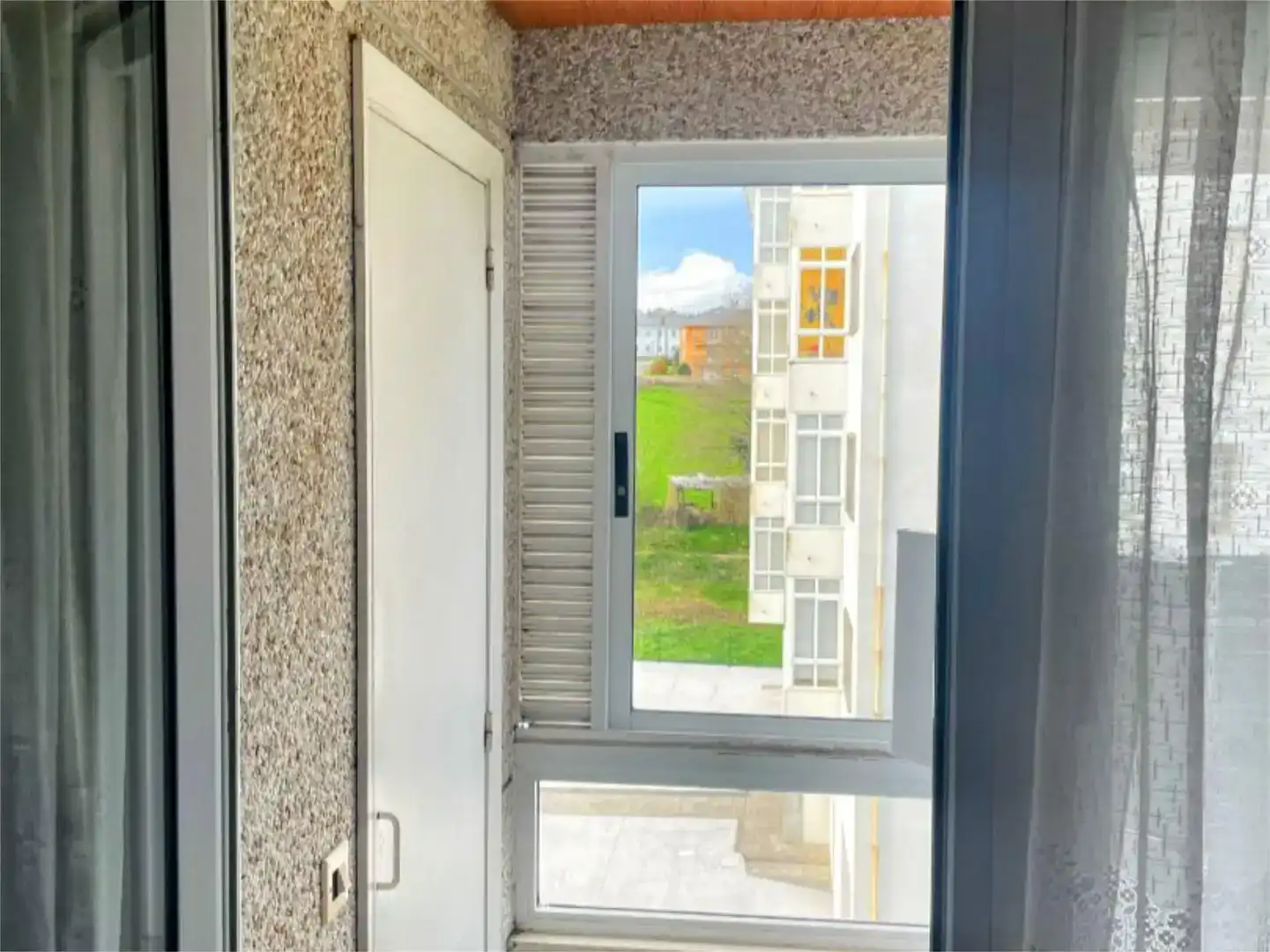 Terraza de Piso en venta en Meira con Parquet, Trastero y Amueblado