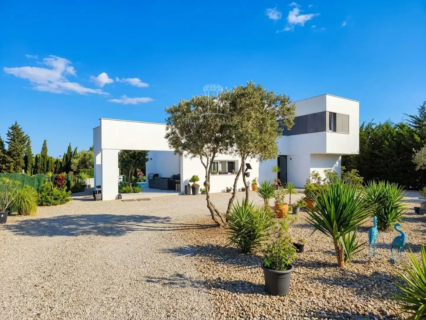 Außenansicht von Haus zum Verkauf in Chiclana de la Frontera mit Klimaanlage, Heizung und Schwimmbad