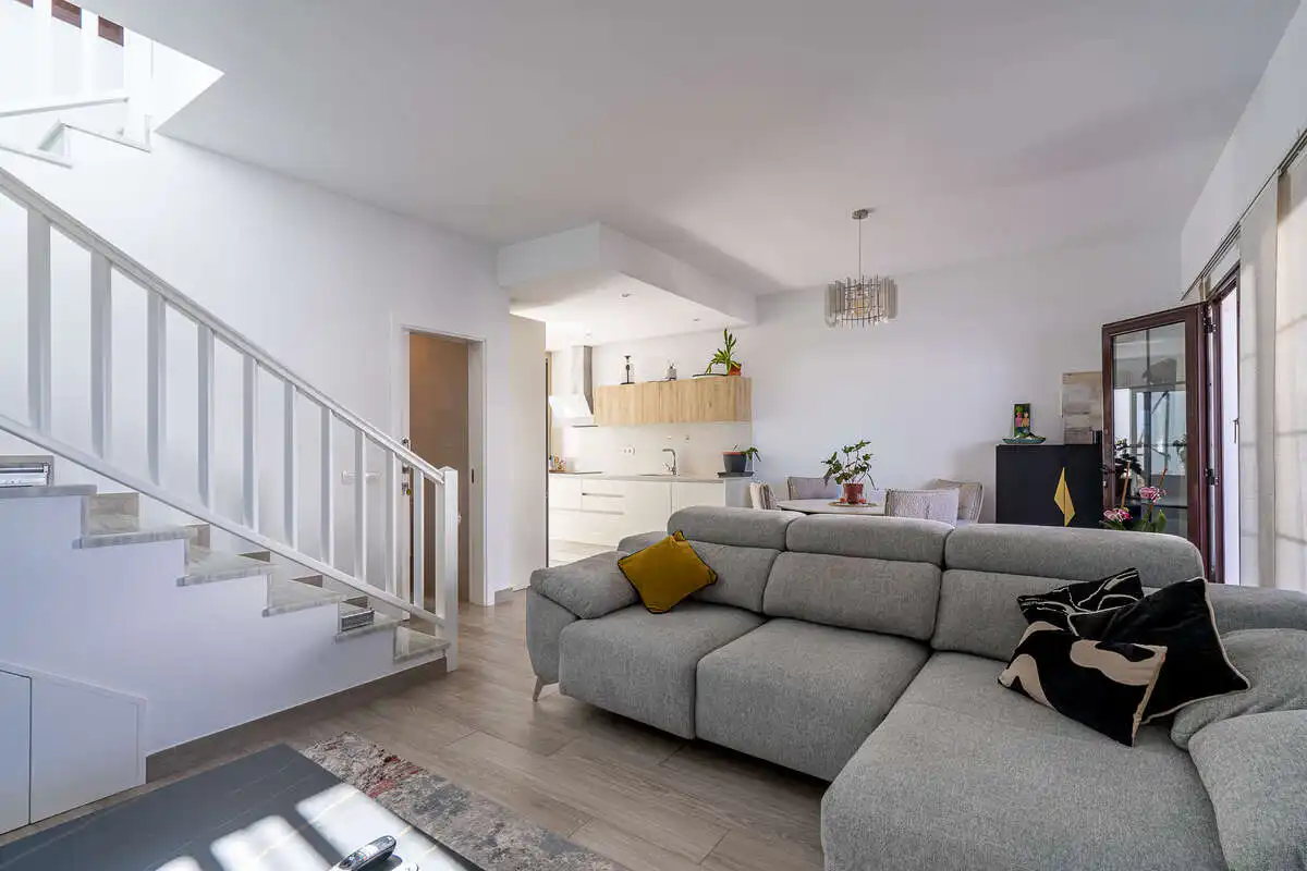 Sala de estar de Dúplex en venta en Teguise con Terraza, Trastero y Amueblado