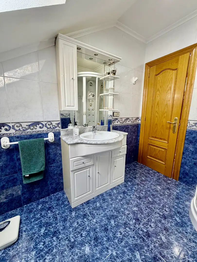 Baño de Casa o chalet en venta en Ribamontán al Monte con Calefacción, Jardín privado y Terraza