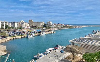 Vista exterior de Pis en venda en Gandia amb Terrassa