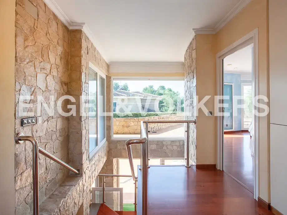 Casa o chalet en venta en Serra con Calefacción, Jardín privado y Trastero