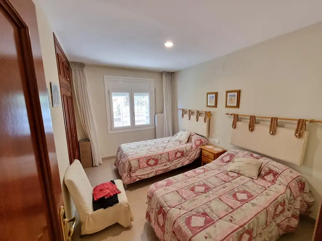 Schlafzimmer von Wohnungen zum Verkauf in Cambrils mit Klimaanlage, Privatgarten und Terrasse