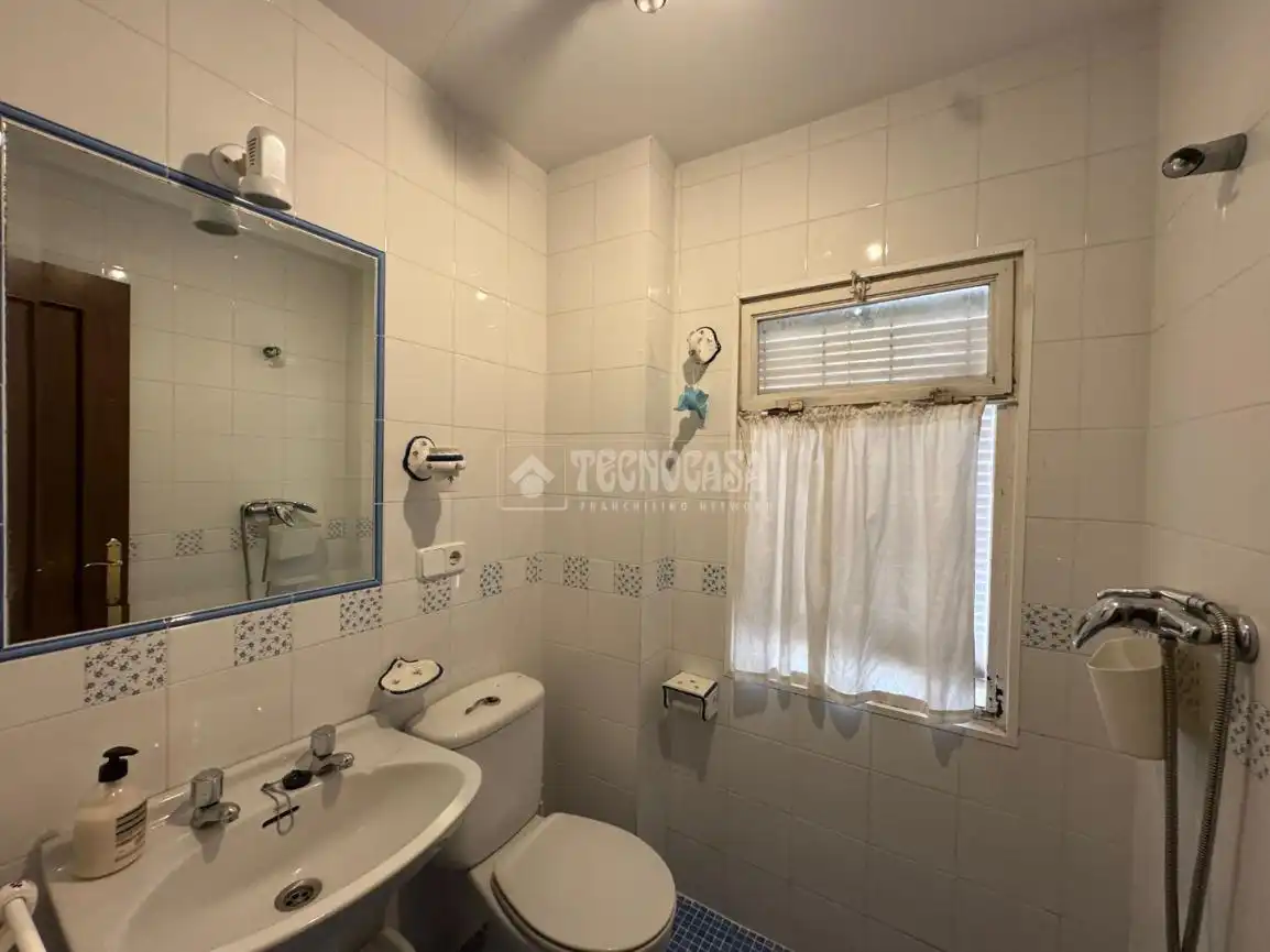 Bathroom of Flat for sale in Osuna  with Air Conditioner and Balcony