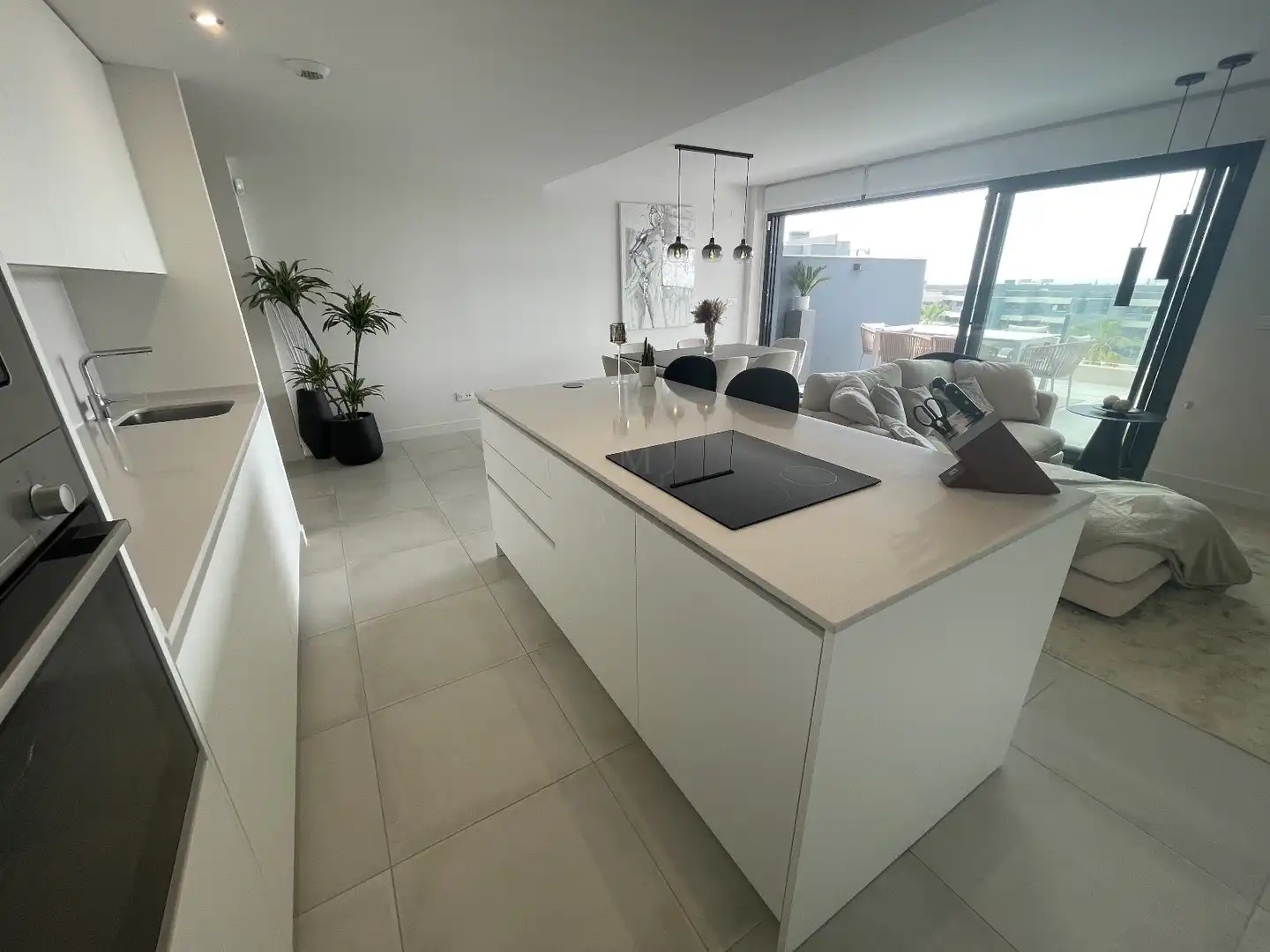 Apartamento con terraza en alquiler en Selwo, imagen 21