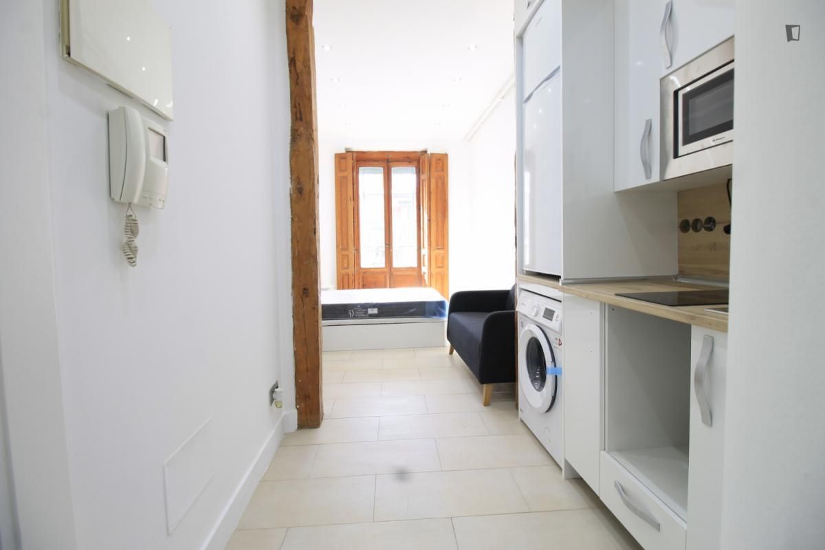 Study to rent in Trafalgar