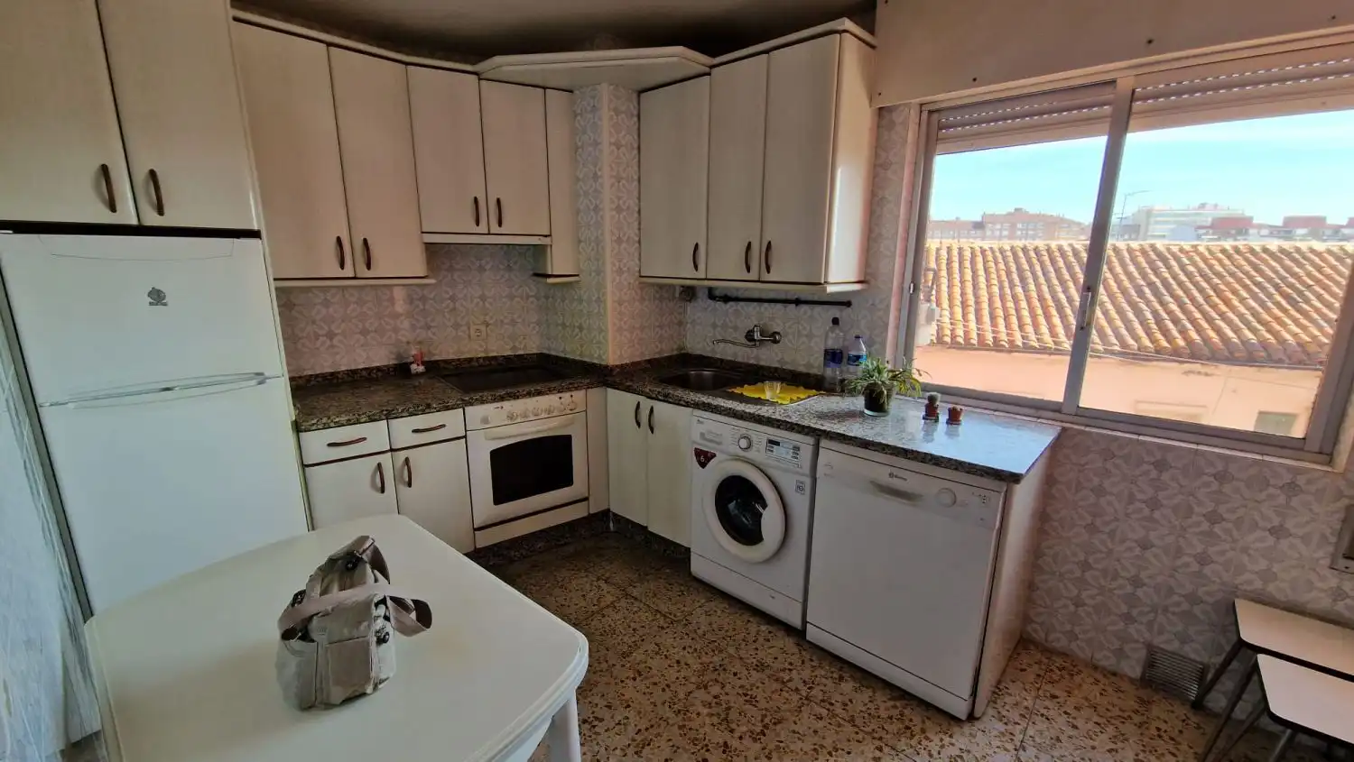 Kitchen of Flat for sale in León Capital   with Heating, Parquet flooring and Terrace