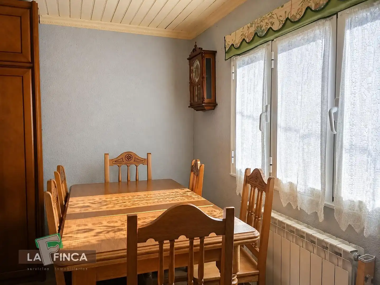 Dining room of Houses for sale in Belmonte de Miranda  with Heating, Terrace and Storage room