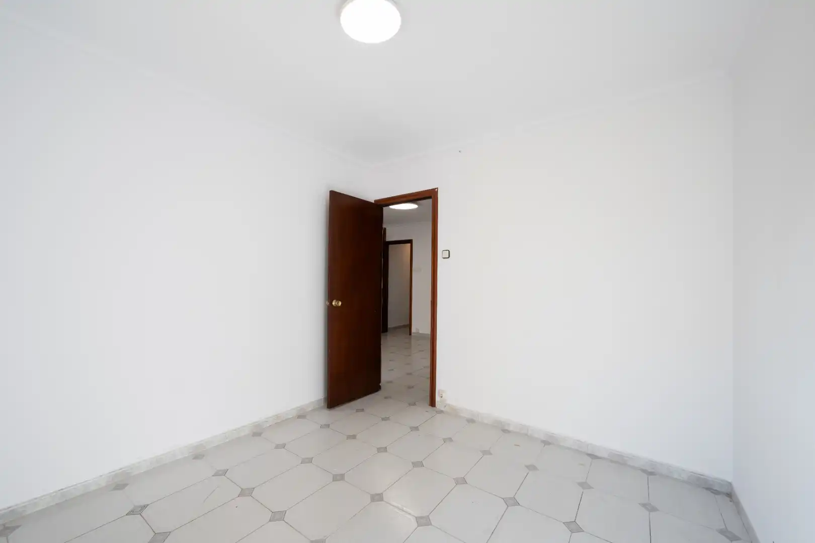 Piso en venta en L'Hospitalet de Llobregat con Aire acondicionado y Horno