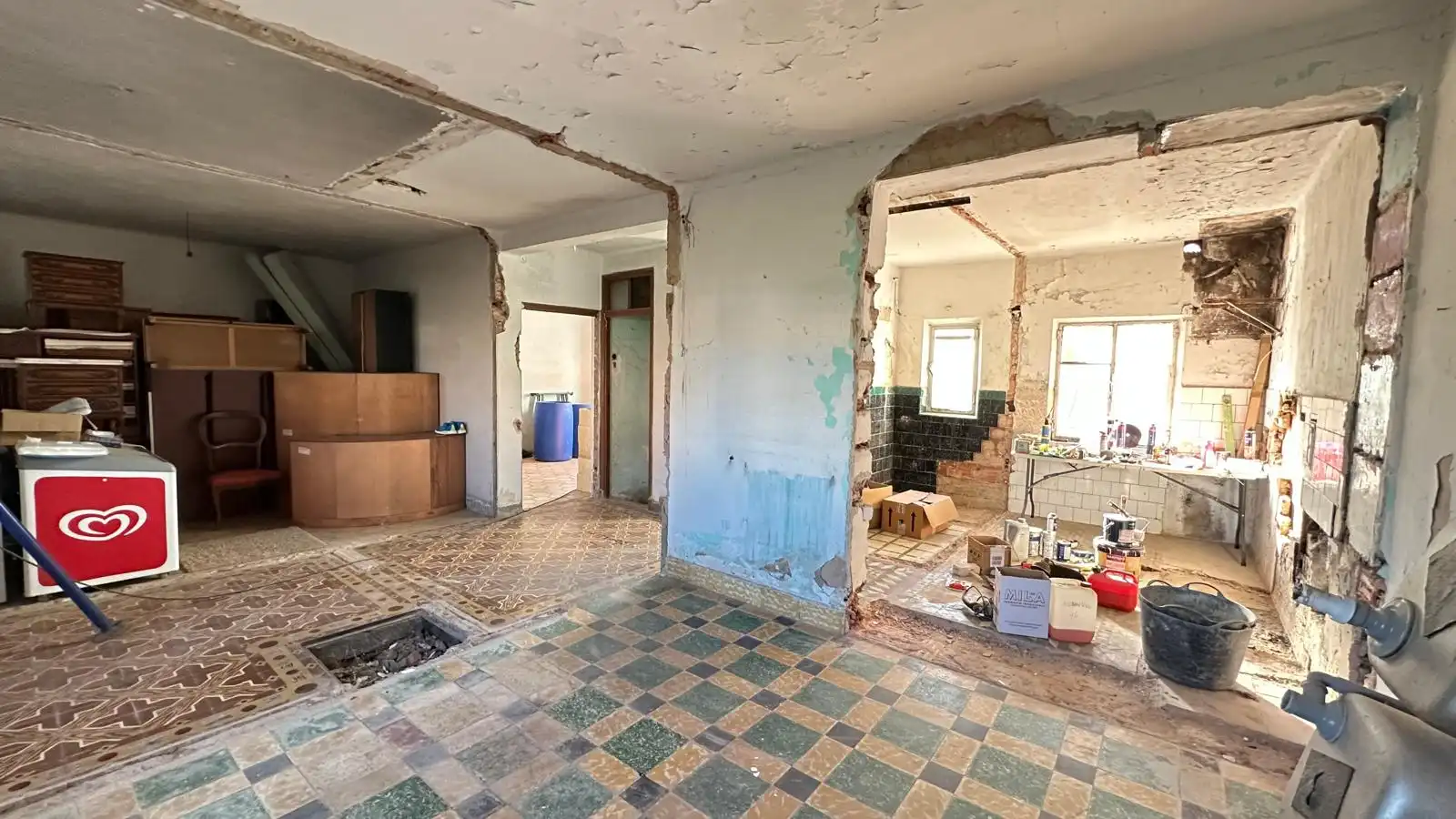 Cuina de Casa o xalet en venda en Burgos amb Jardí privat i Traster
