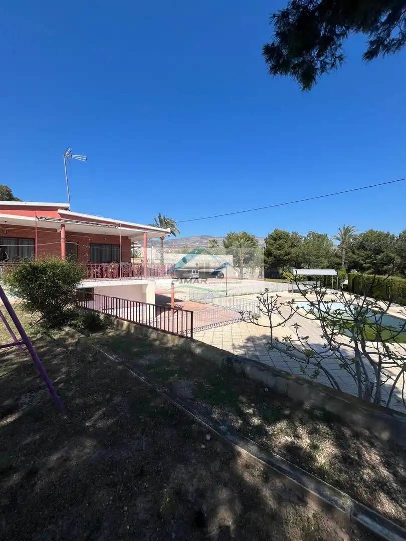Vista exterior de Casa o chalet en venta en Crevillent con Aire acondicionado, Calefacción y Terraza