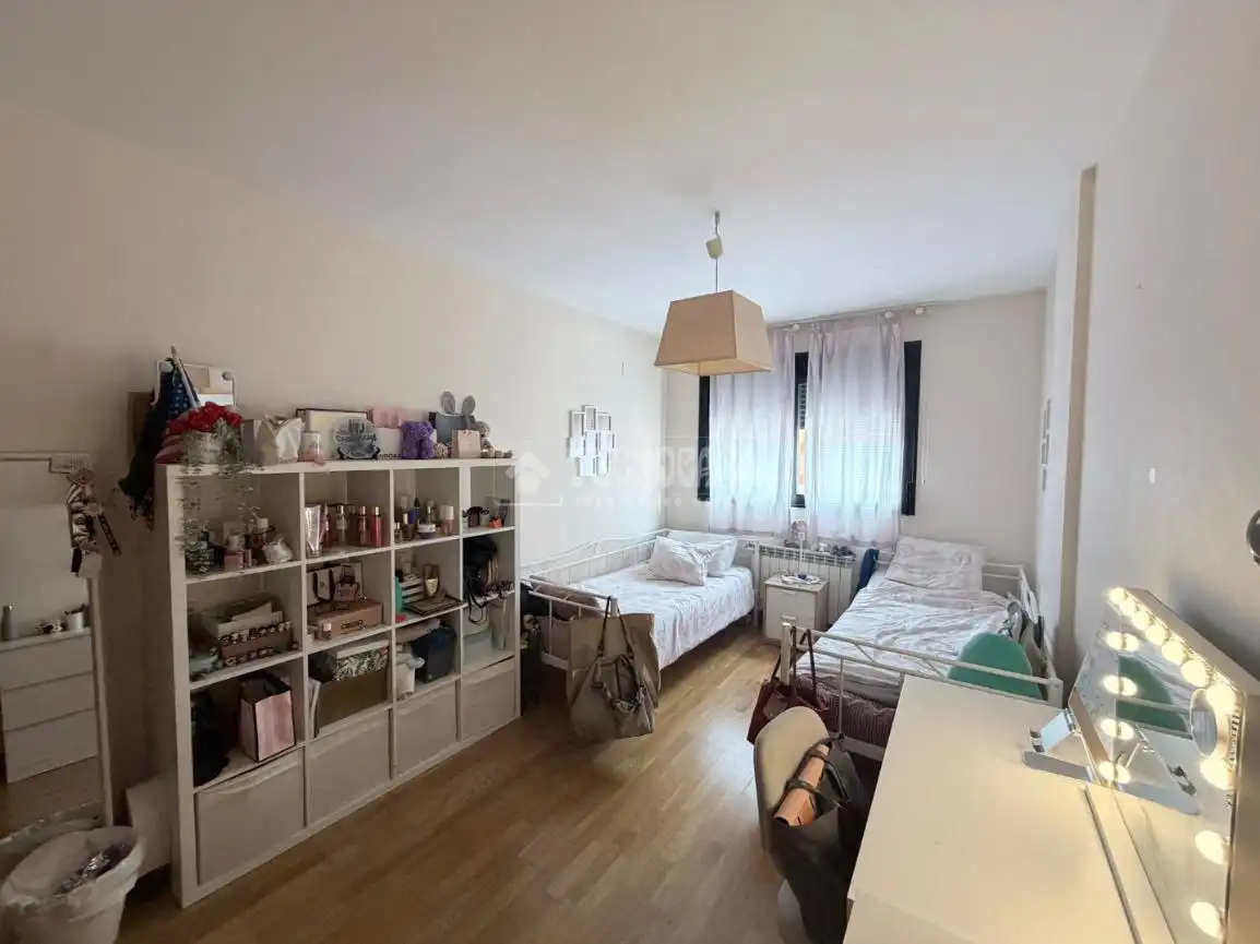 Habitación de Piso en venta en Madrid con Aire acondicionado, Calefacción y Trastero
