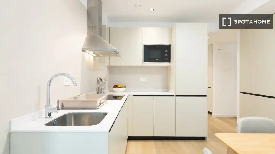 Kitchen of Flat for share in Valencia  with Air Conditioner, Heating and Terrace