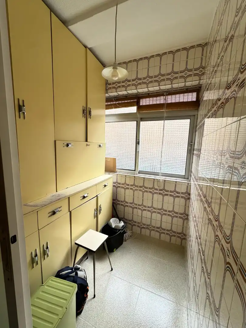 Cuina de Pis en venda en Valladolid amb Calefacció, Parquet i Moblat