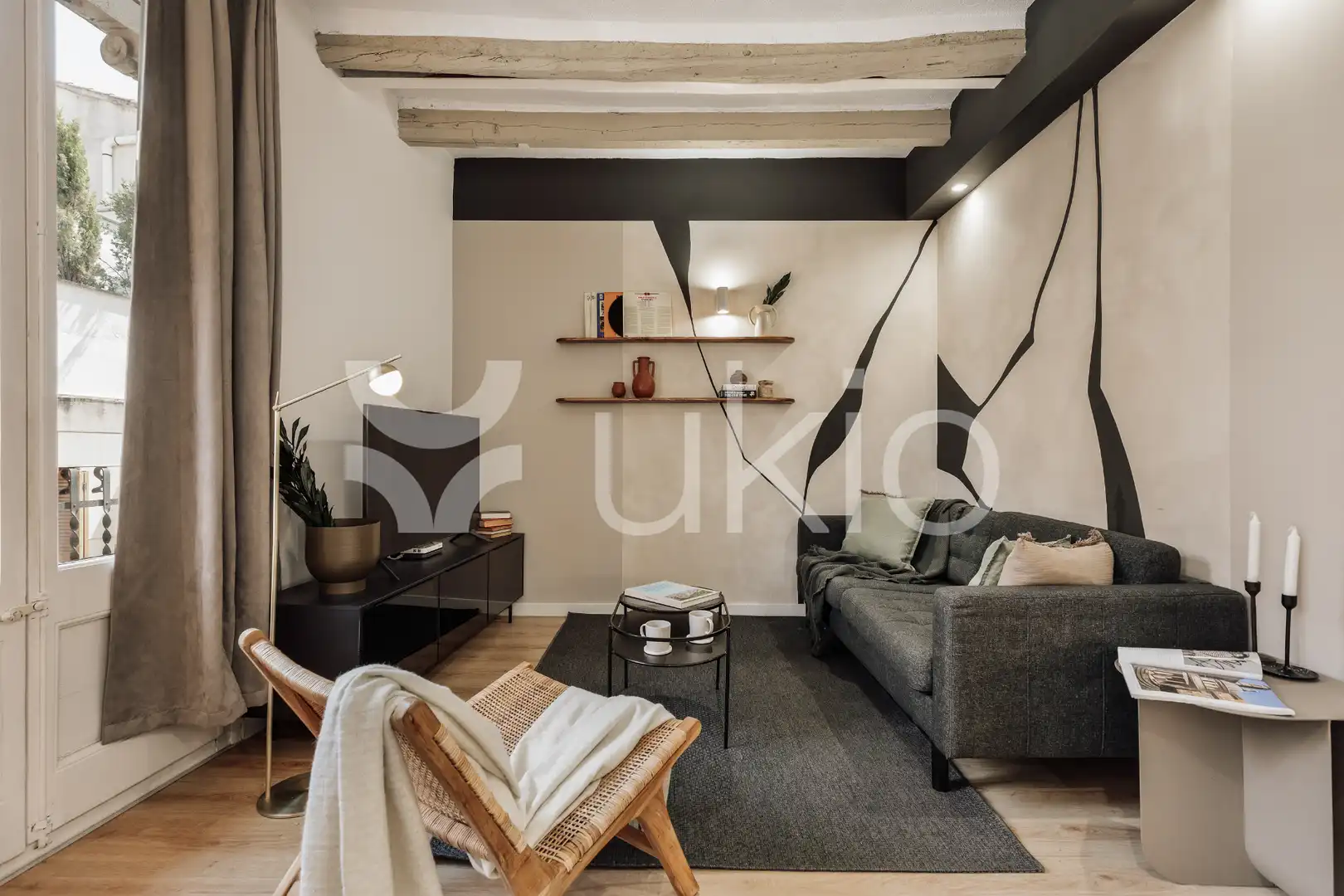 Sala de estar de Apartamento de alquiler en  Barcelona Capital con Aire acondicionado, Calefacción y Amueblado