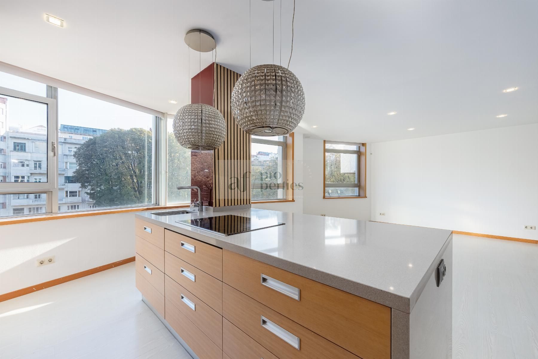 Kitchen of Flat for sale in Vigo   with Heating and Parquet flooring