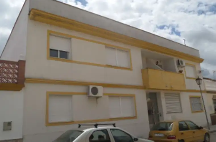 Vista exterior de Traster en venda en Bornos