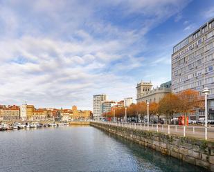 Vista exterior de Pis en venda en Gijón  amb Terrassa