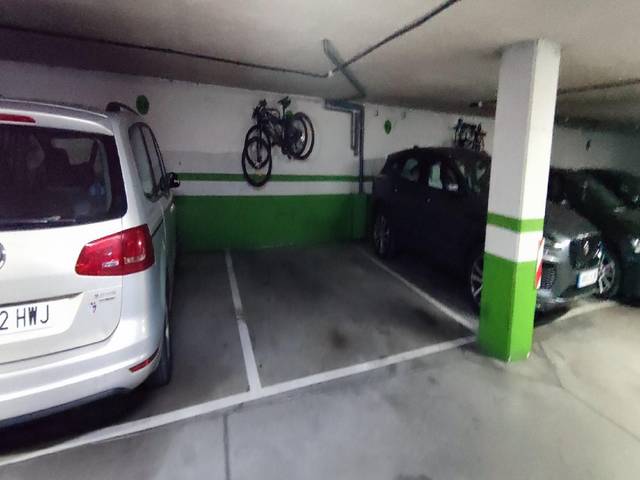 Garaje en Venta en C/ San Romualdo en Simancas