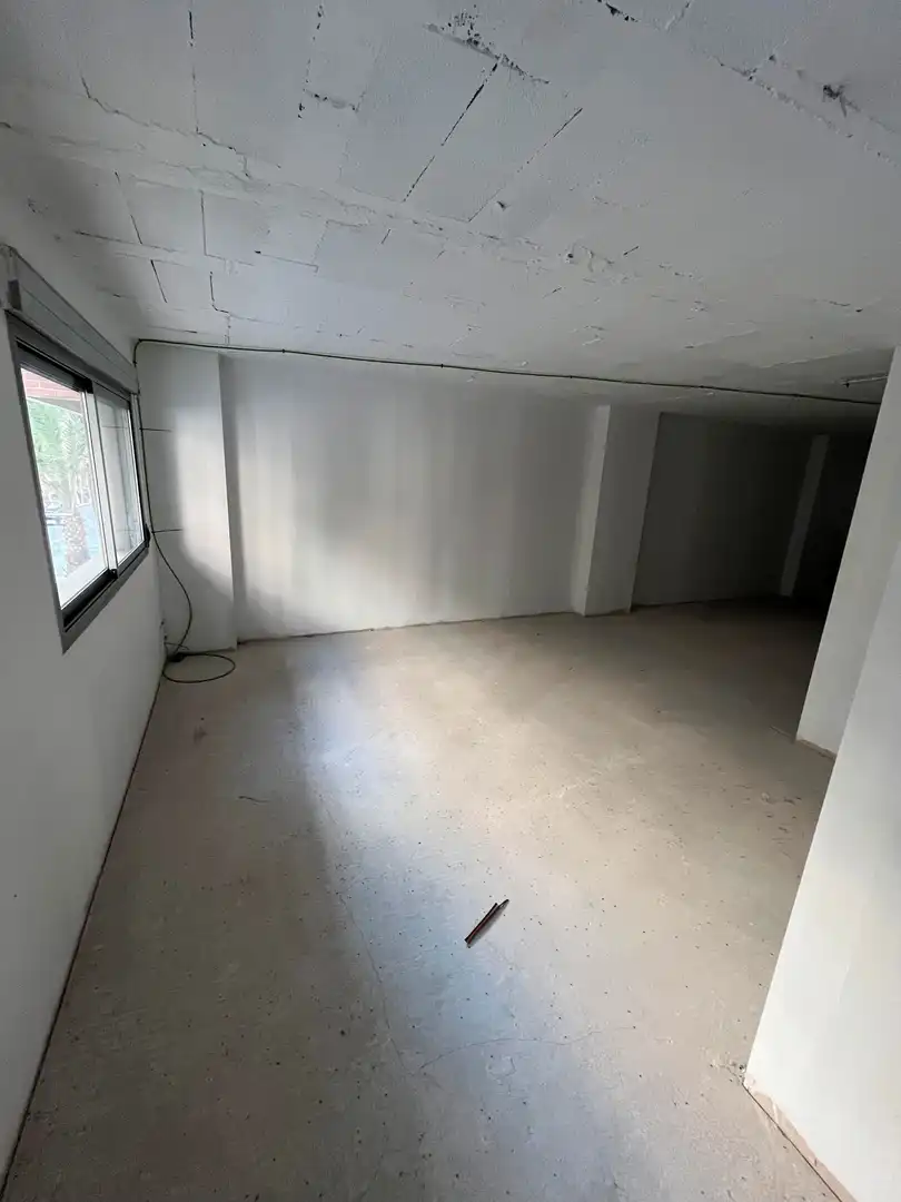 Local en venta en Alicante / Alacant con Aire acondicionado y Calefacción