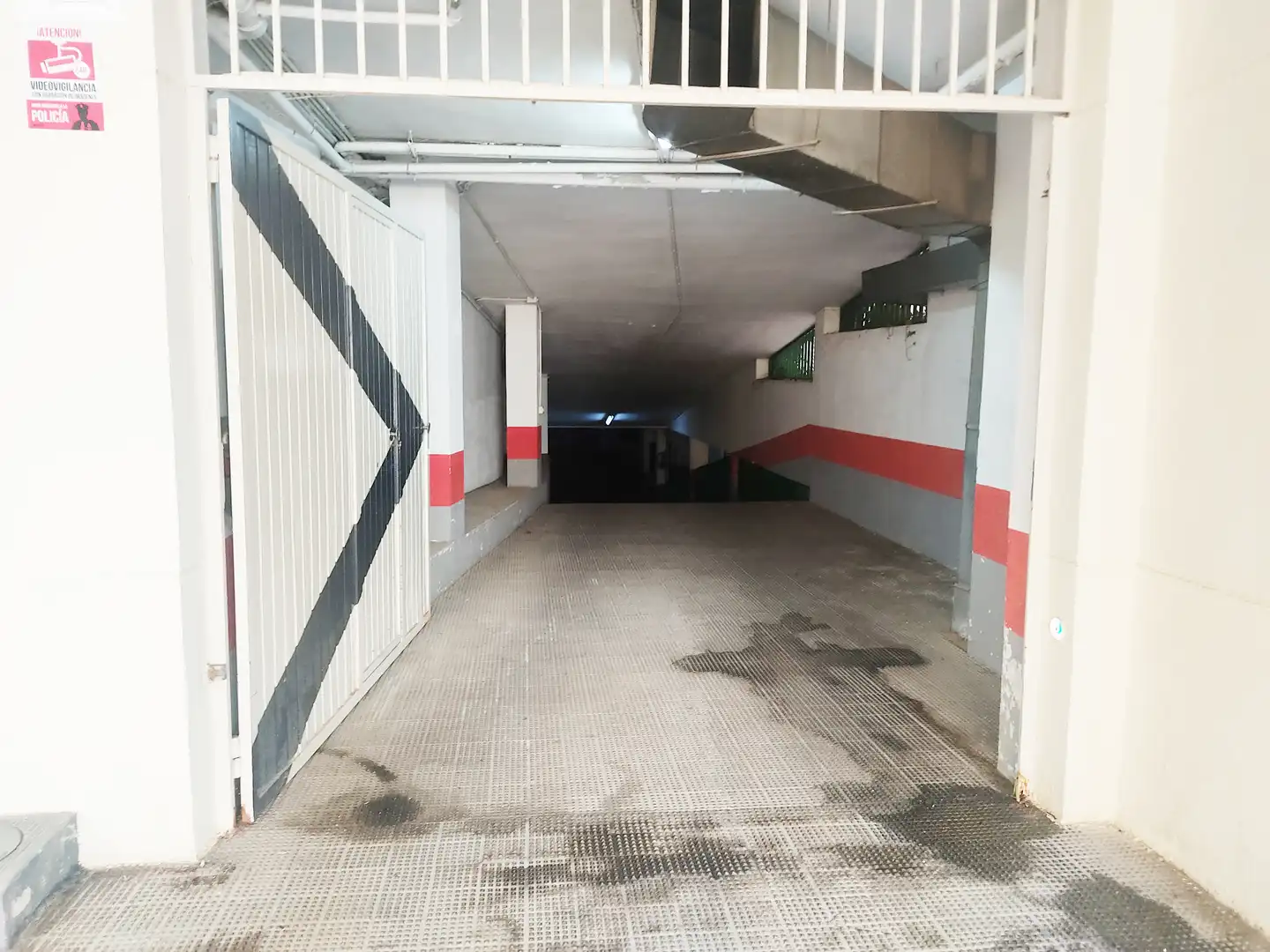 Garage for rent in Calle Profesor Sainz Cantero, 14, Centro - Sagrario