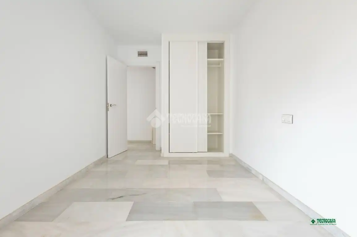 Bedroom of Flat for sale in Almería  with Air Conditioner