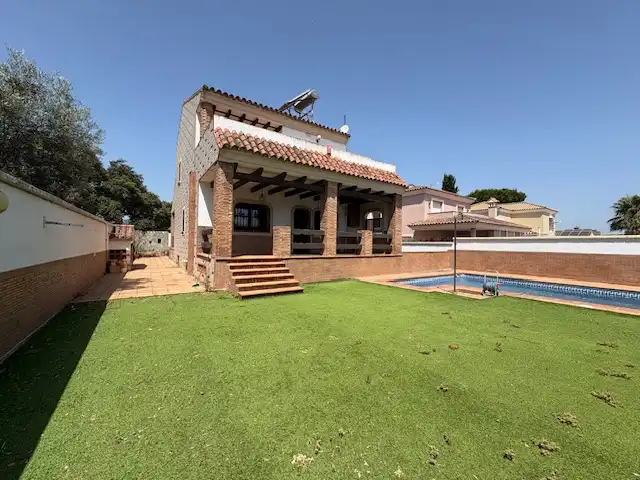 Casa o chalet en Los Pinos, Algeciras - Imagen 2