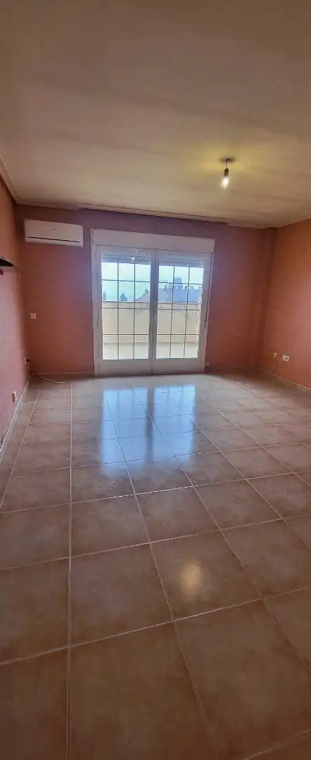 Sala de estar de Ático en venta en Ciempozuelos con Aire acondicionado, Calefacción y Terraza
