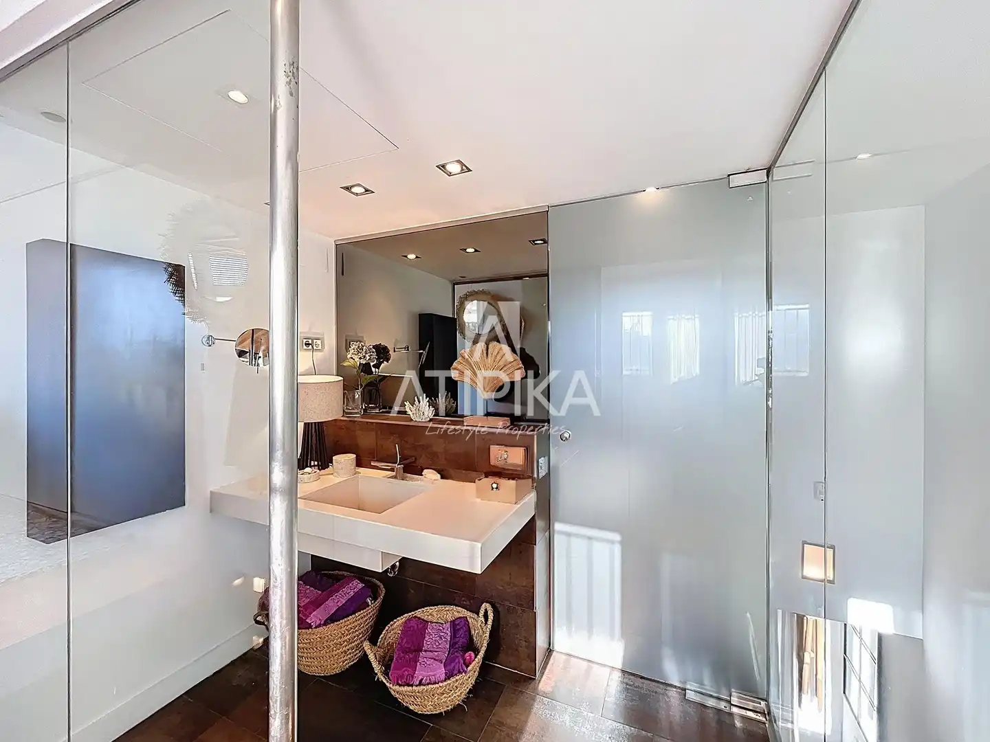 Badezimmer von Maisonette zum Verkauf in Barcelona mit Klimaanlage, Heizung und Terrasse