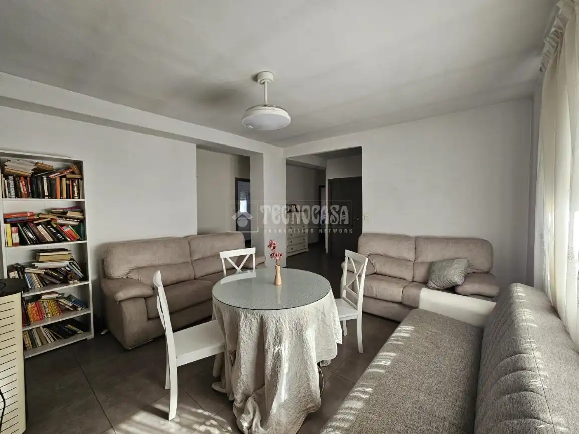 Sala d'estar de Casa o xalet en venda en Vegas del Genil amb Aire condicionat, Calefacció i Terrassa