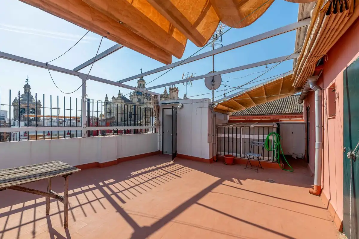 Terrassa de Pis en venda en Sevilla amb Aire condicionat, Calefacció i Terrassa
