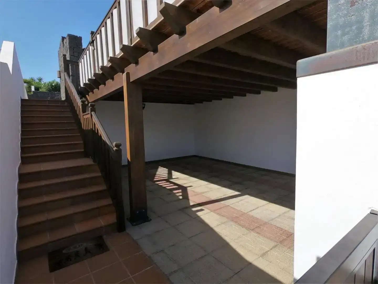 Casa adosada en venda en Yaiza amb Aire condicionat, Piscina i Balcó