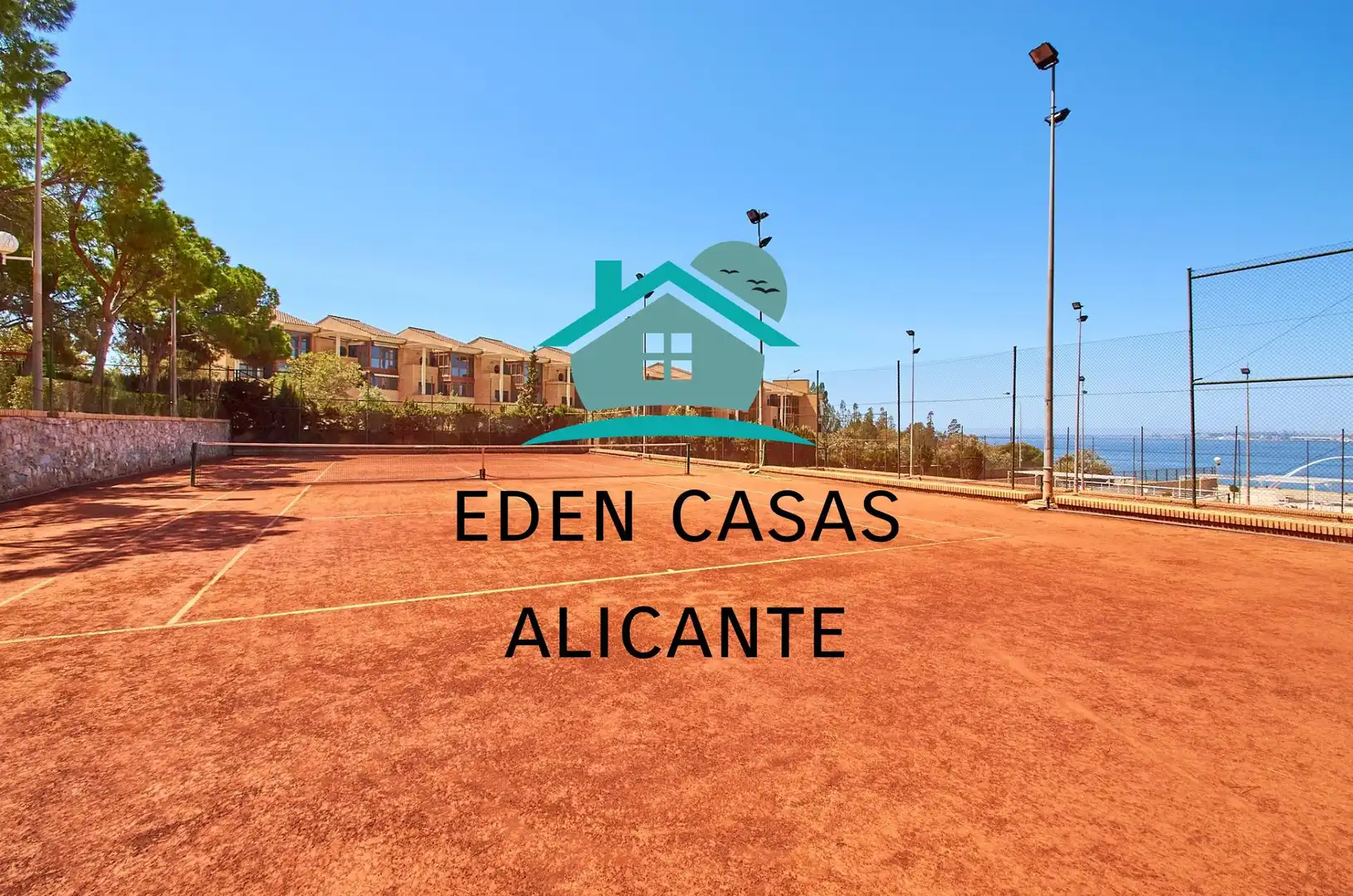 Außenansicht von Wohnungen zum Verkauf in Alicante / Alacant mit Klimaanlage, Heizung und Privatgarten
