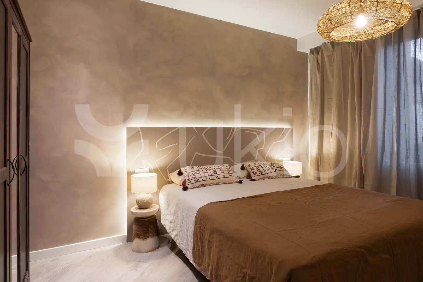 Schlafzimmer von Wohnungen zur Miete in Barcelona mit Klimaanlage, Terrasse und Möbliert