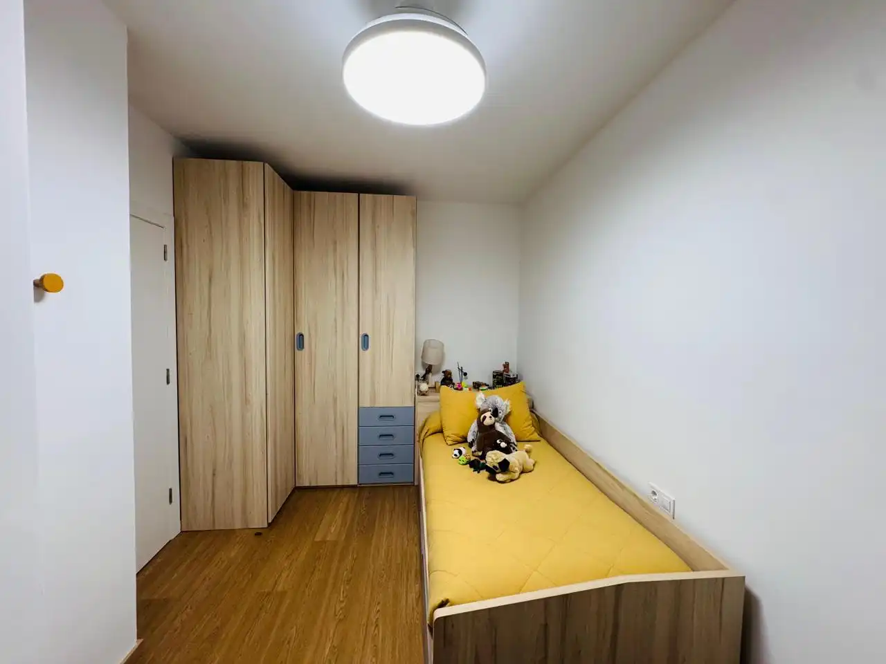 Habitación de Piso en venta en Sabadell con Aire acondicionado, Calefacción y Parquet