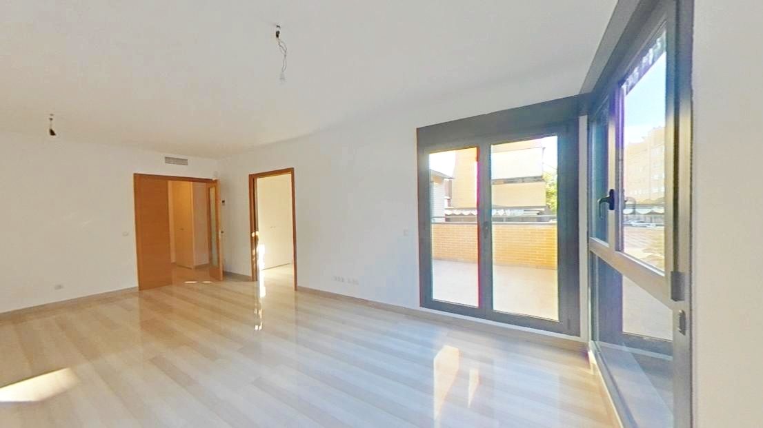 Living room of Flat for sale in San Sebastián de los Reyes  with Air Conditioner, Heating and Terrace