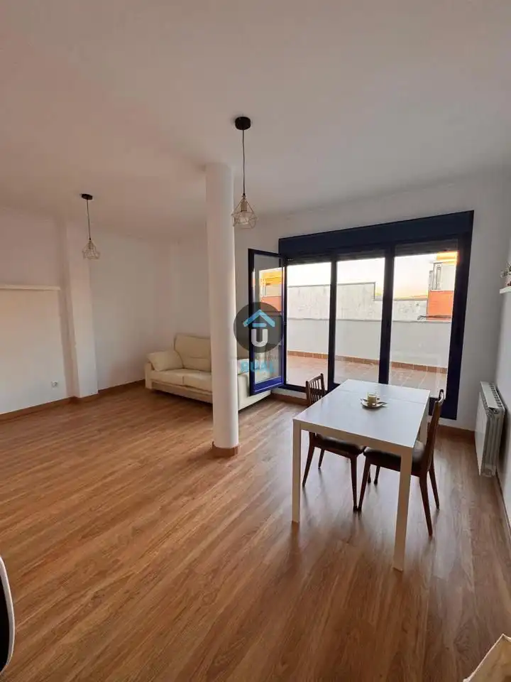 Living room of Flat for sale in Talavera de la Reina  with Terrace, Storage room and Furnished