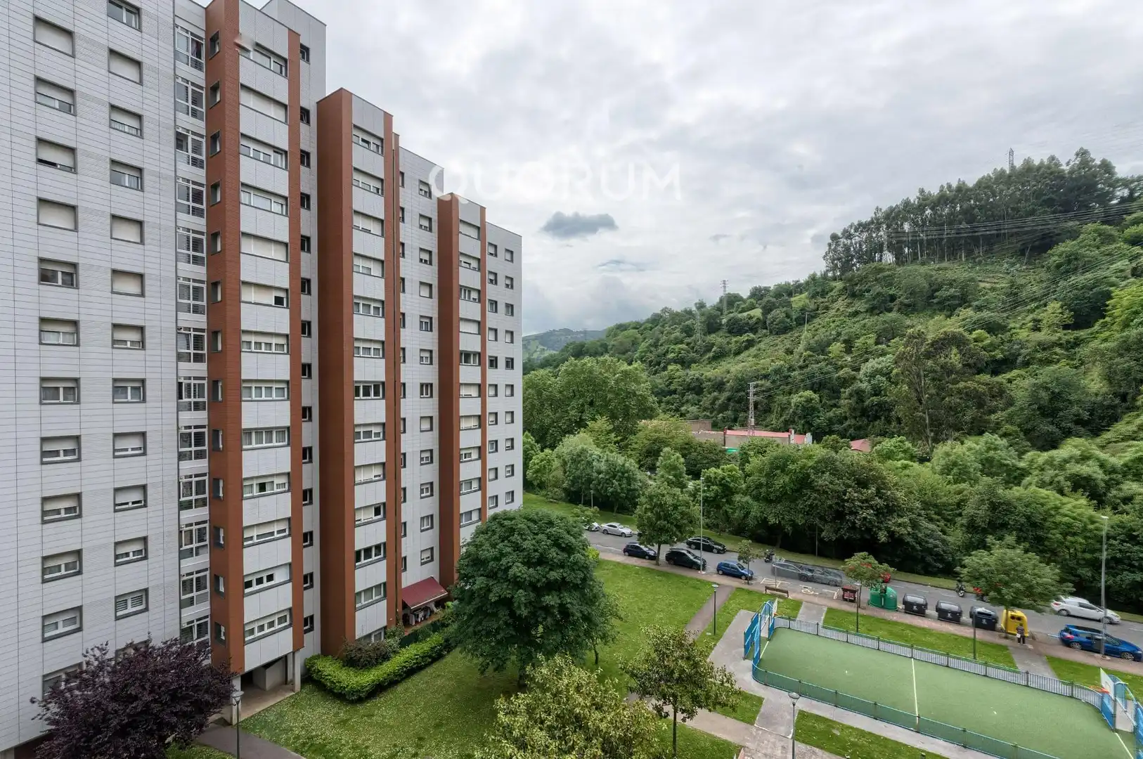 Vista exterior de Piso en venta en Barakaldo  con Calefacción, Jardín privado y Trastero