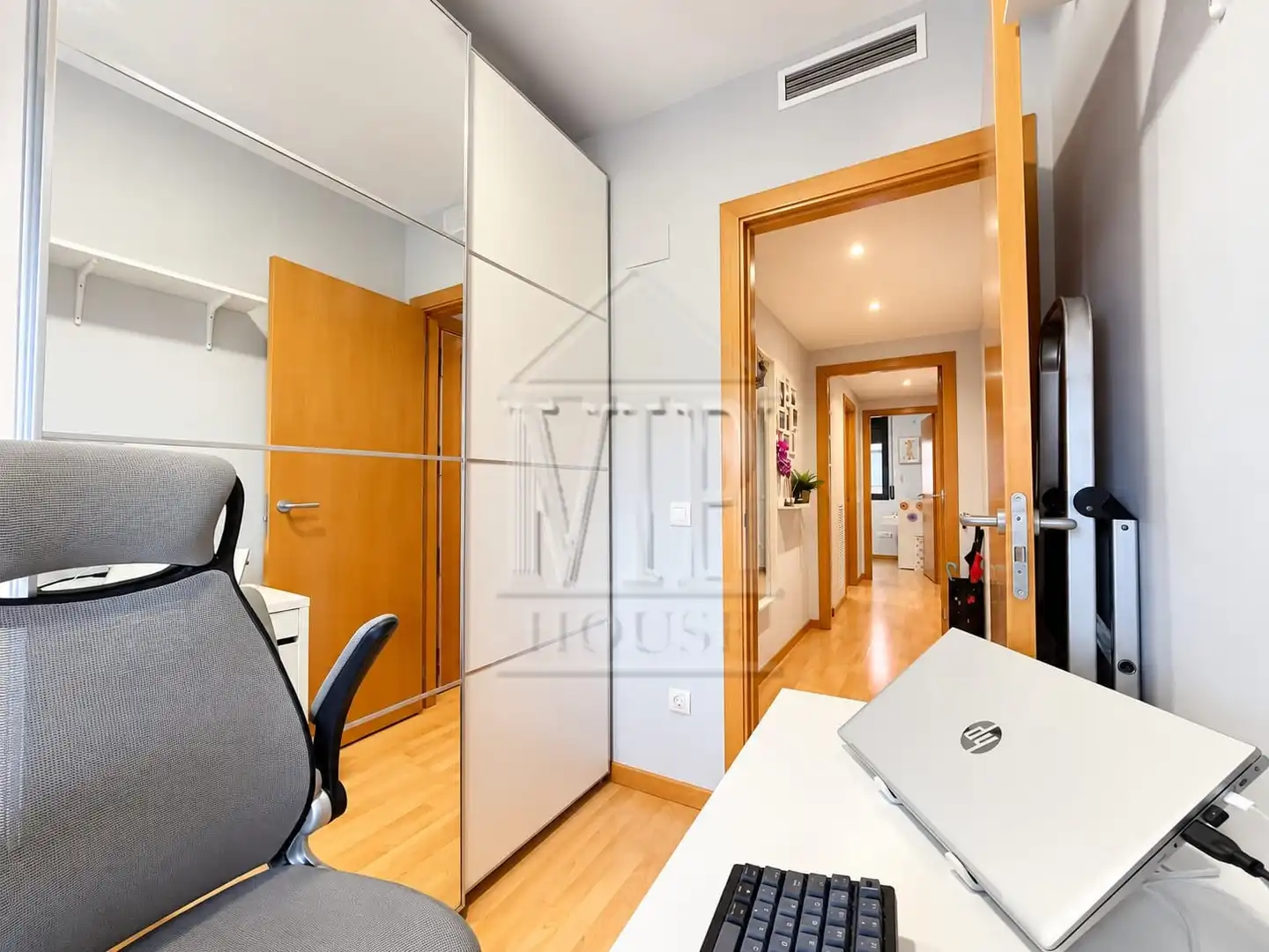 Flat with terrace for sale in Carrer del Doctor Robert, imagen 46