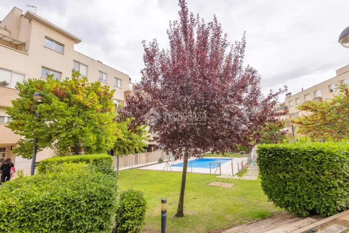Exterior view of Flat for rent in Santa Marta de Tormes  with Air Conditioner, Heating and Community pool