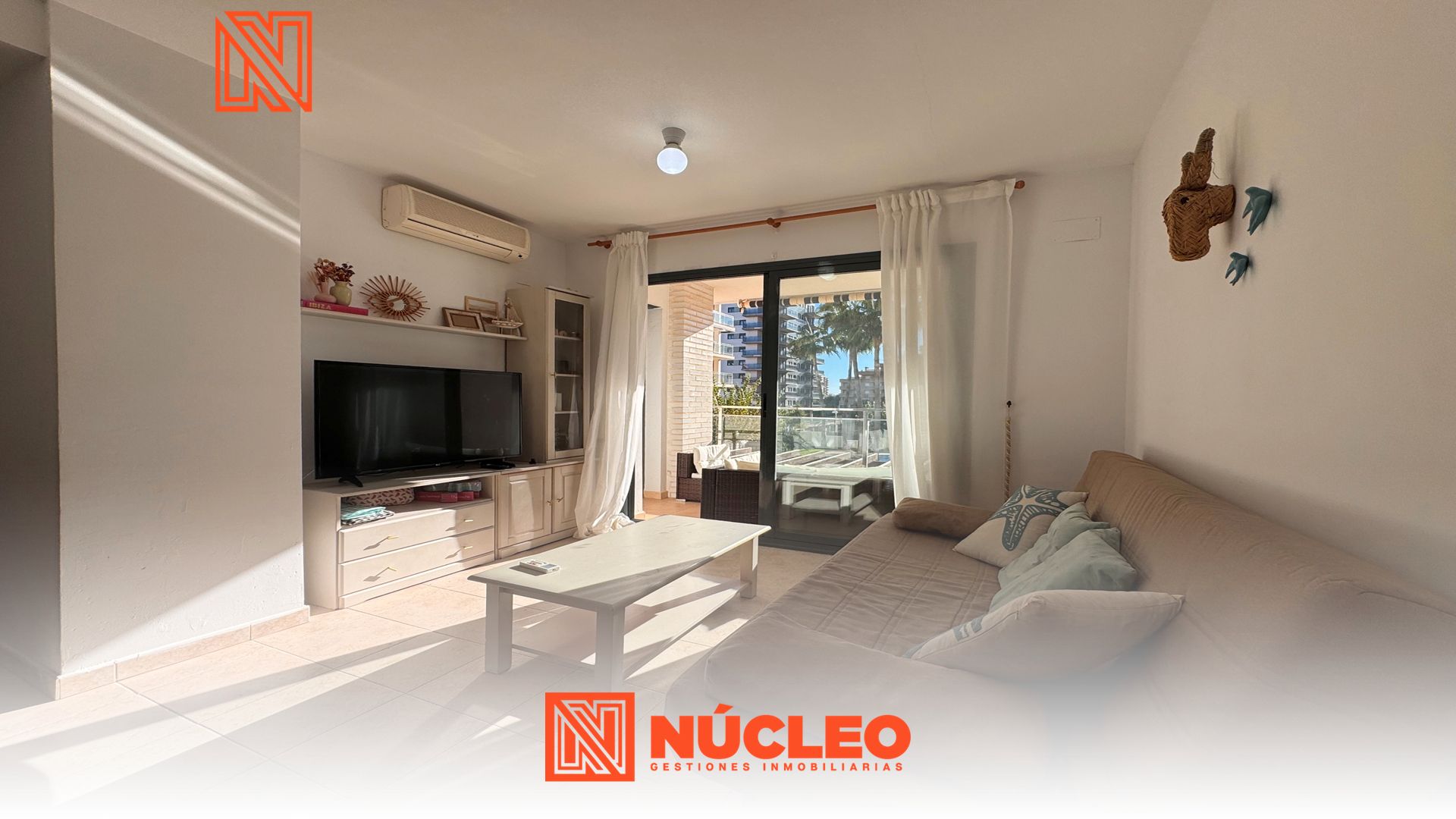 Sala d'estar de Pis en venda en Oropesa del Mar / Orpesa amb Traster, Moblat i Balcó