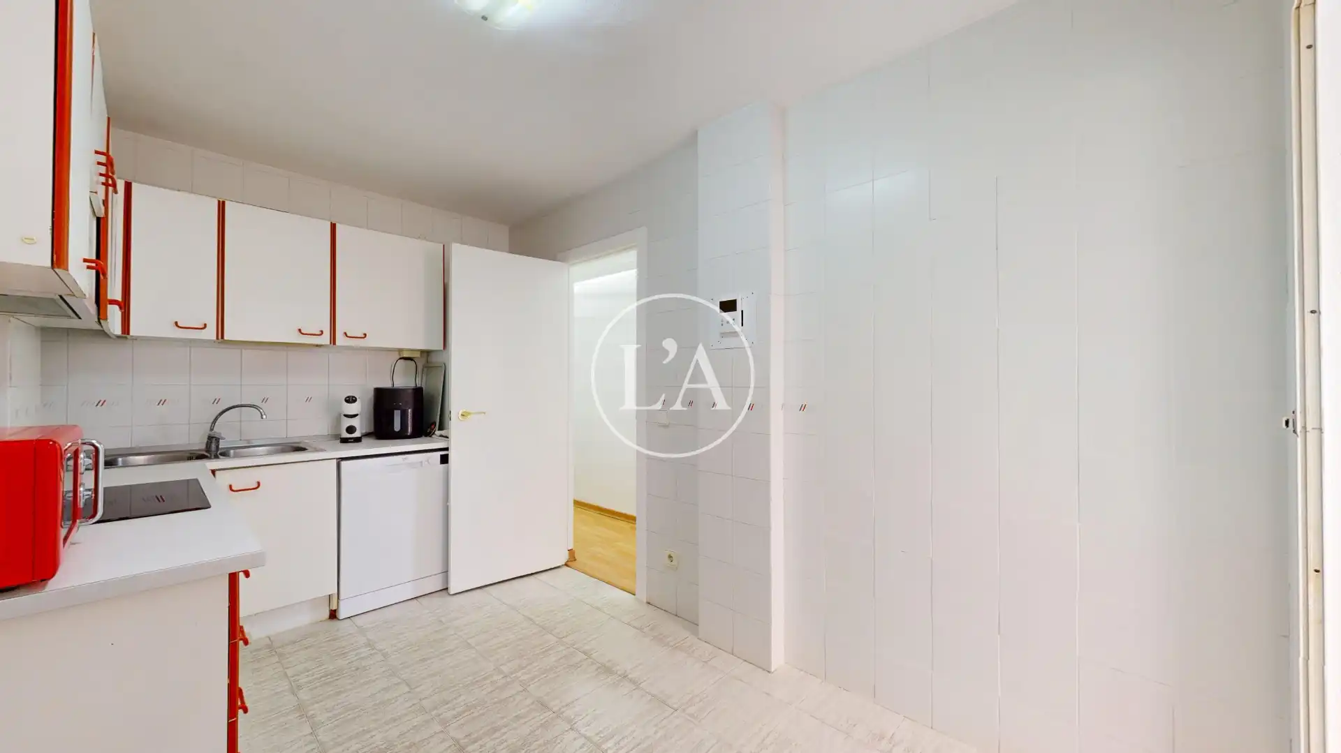 Küche von Wohnung zum Verkauf in Cambrils mit Klimaanlage, Heizung und Terrasse
